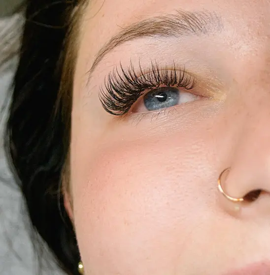 Lash Extension Styles: How to Choose the Best Look for Your Eyes 2 Lash Extension Styles